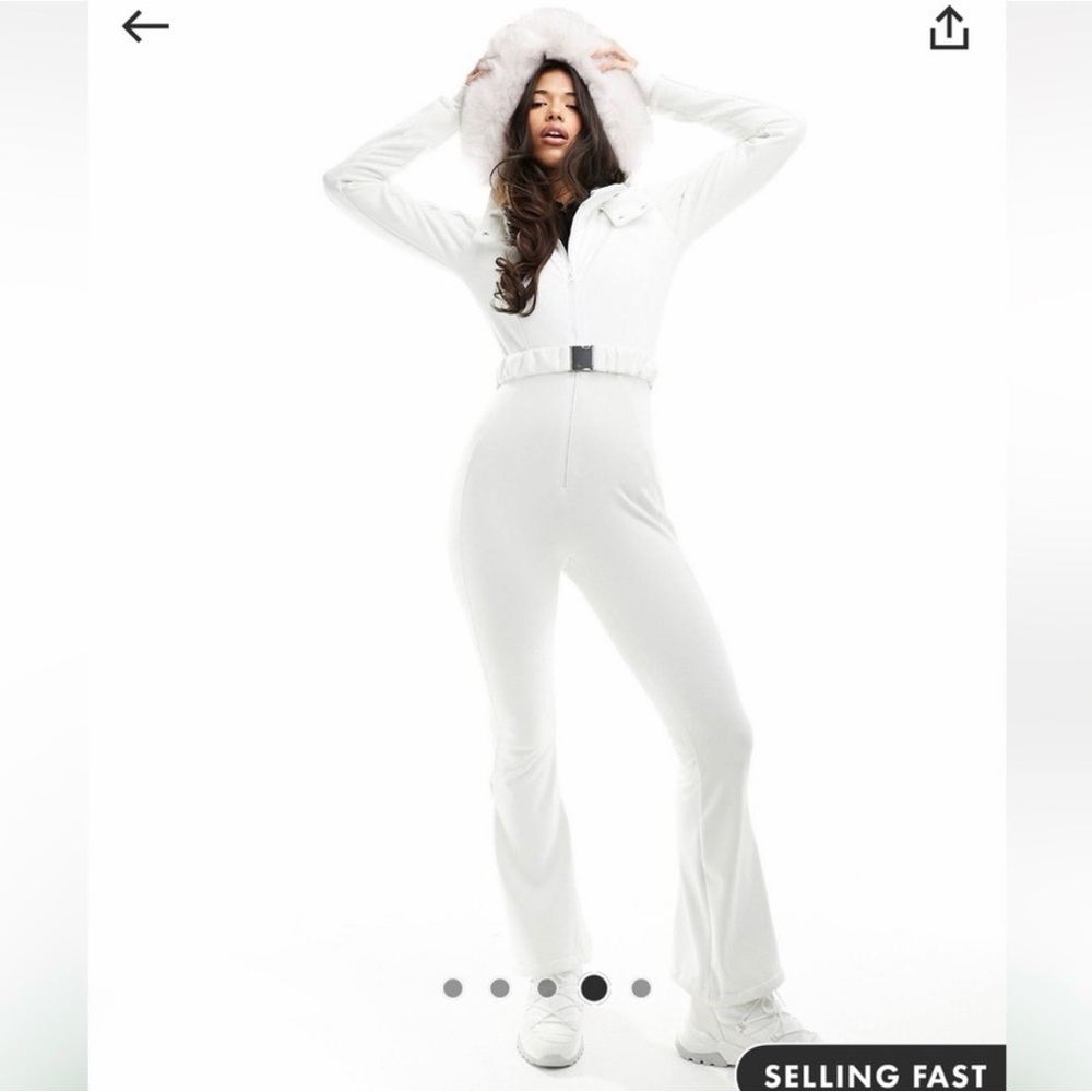 NWT ASOS 4505 Ski water repellent belted ski suit with faux fur hood in white